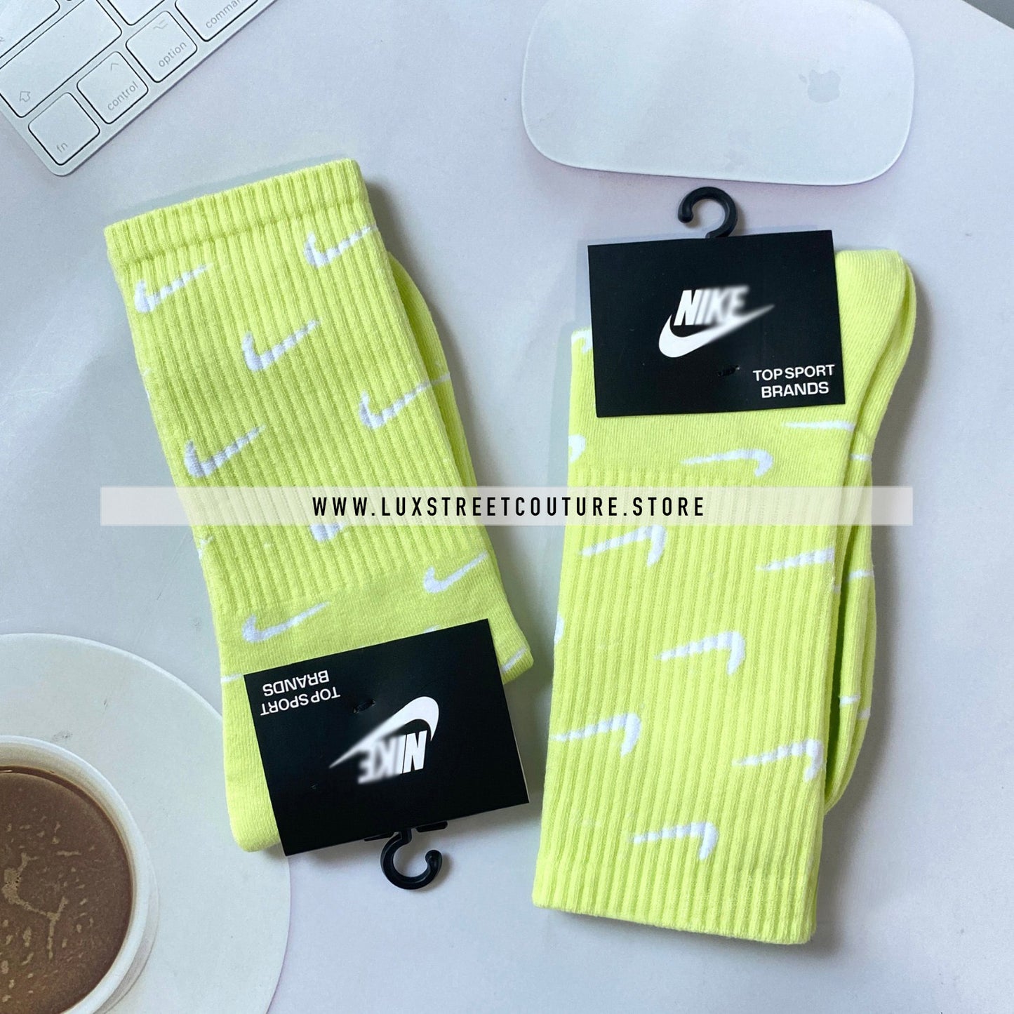 NlKE CREW SOCKS ( 3 PAIRS )